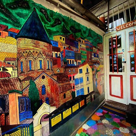 Traveler Hostel Tiflis Dış mekan fotoğraf
