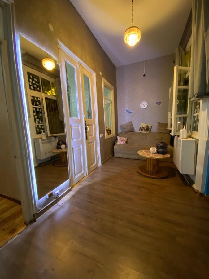 Traveler Hostel Tiflis Dış mekan fotoğraf